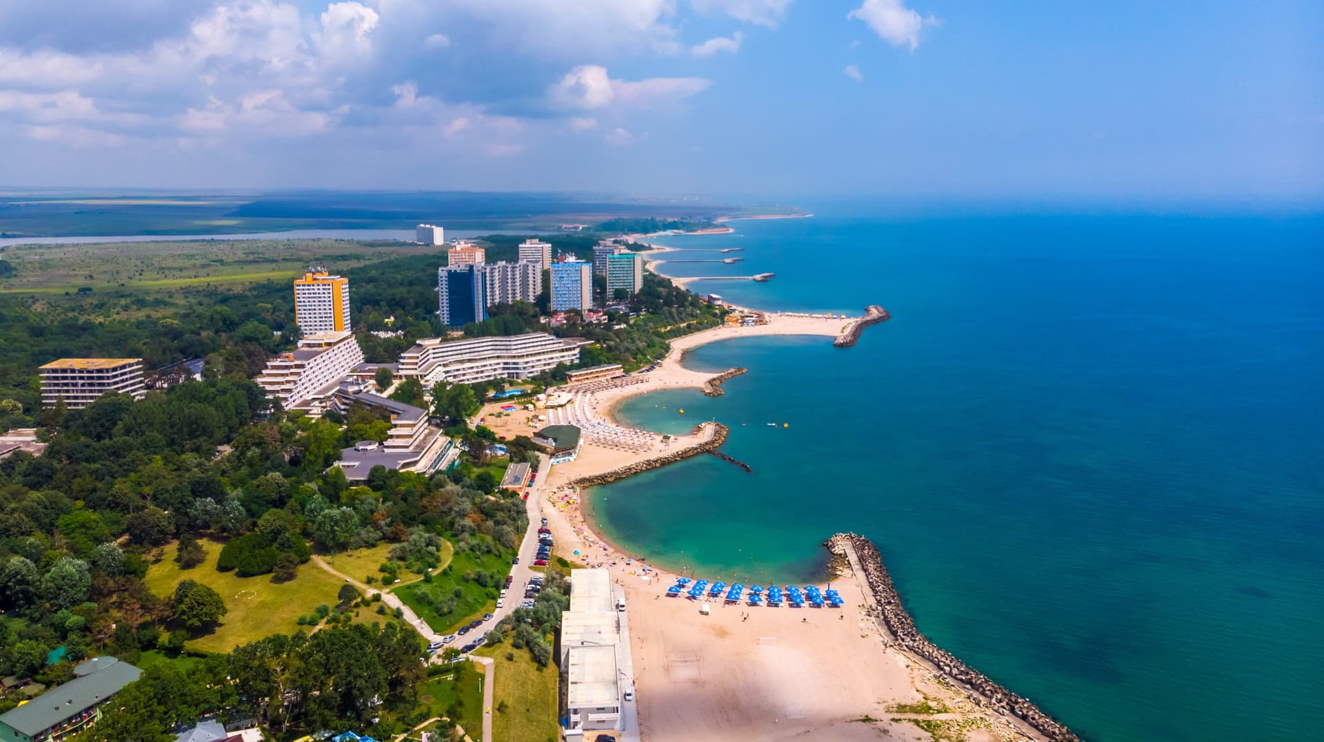 3 Great Reasons to Travel to Romania This Summer